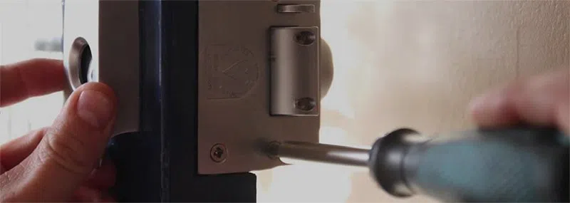 Father Son Locksmith Shop Inglewood, CA 310-975-3196